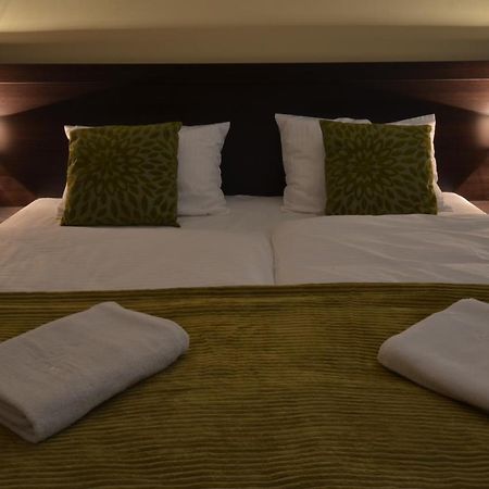 Hotel Niemcza Wino & Spa Εξωτερικό φωτογραφία