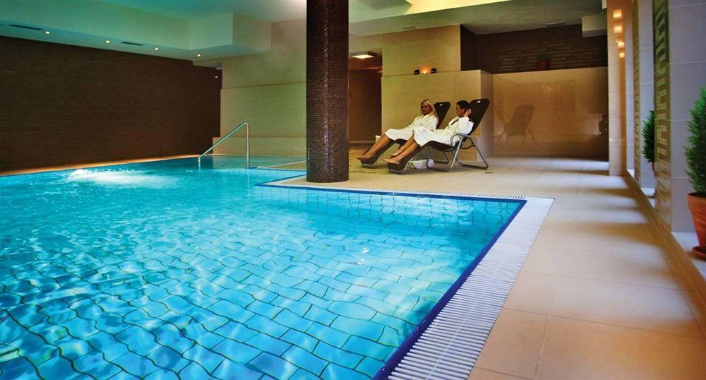 Hotel Niemcza Wino & Spa Εξωτερικό φωτογραφία