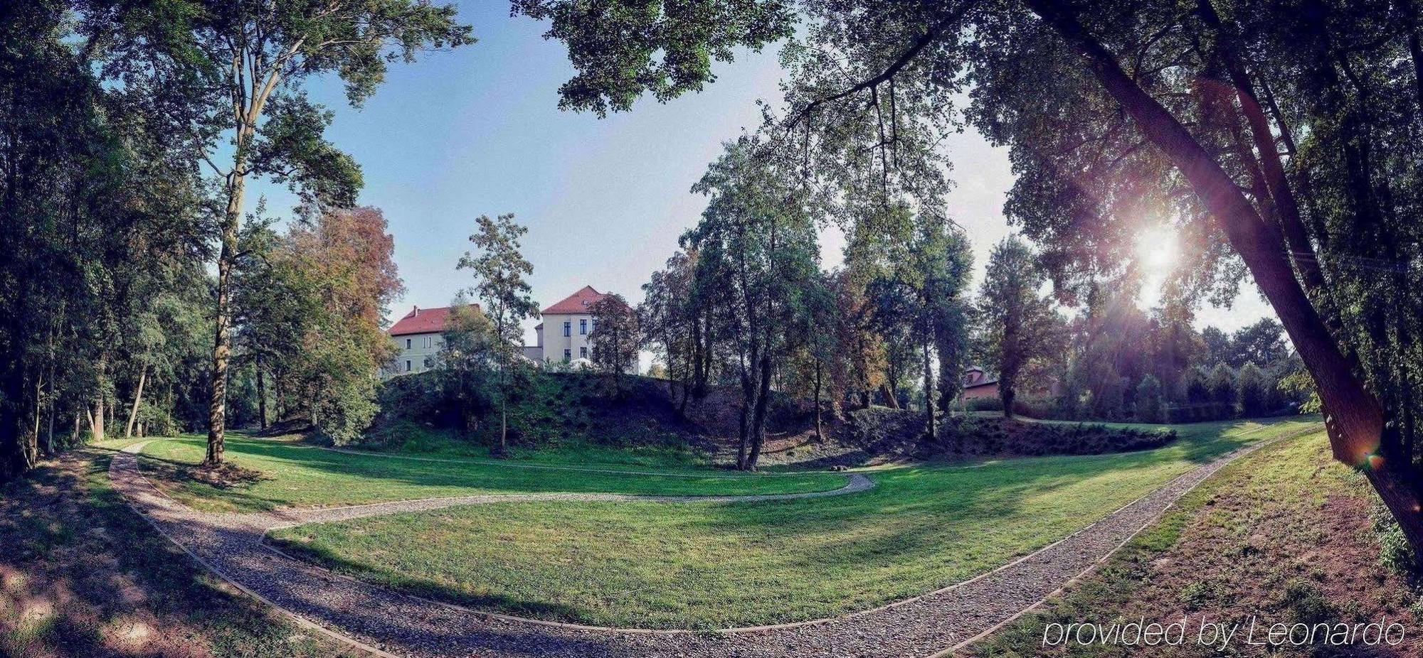 Hotel Niemcza Wino & Spa Εξωτερικό φωτογραφία