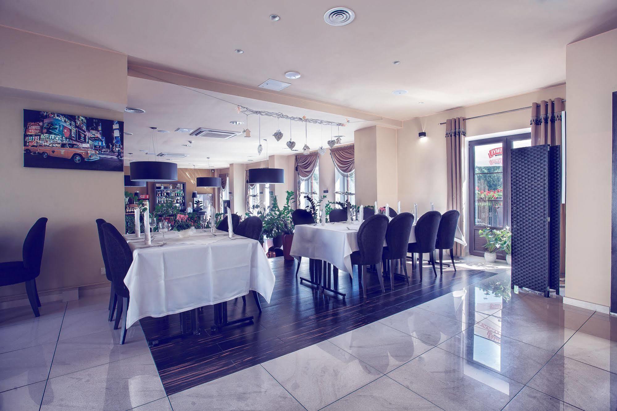 Hotel Niemcza Wino & Spa Εξωτερικό φωτογραφία